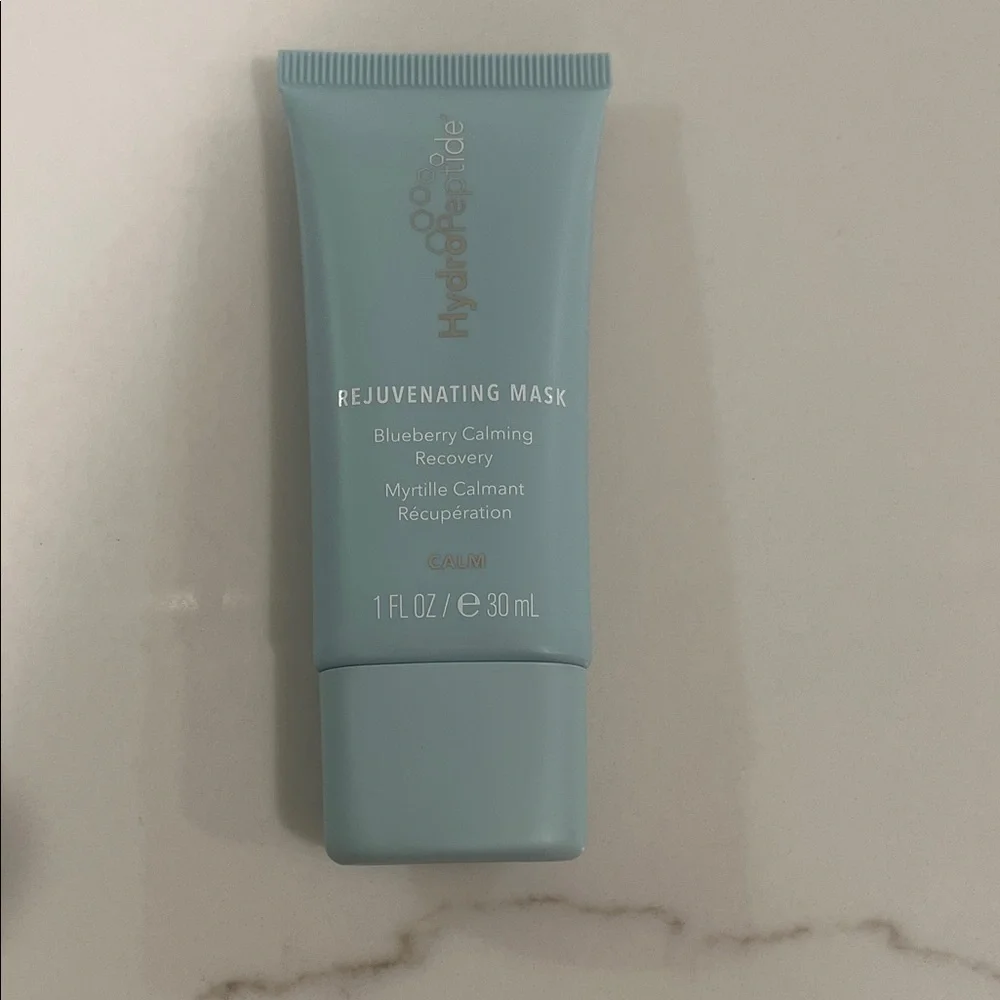 HydroPeptide Calming Mask in Soft Blue - Picture 10 of 10